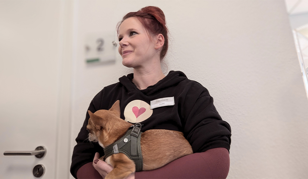 Botschafterin Kathi mit ihrem Hund Claus