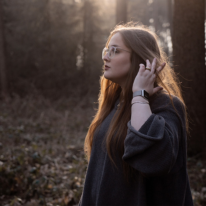 Jenny im Wald